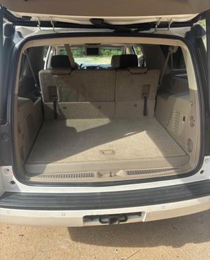 White 2015 Chevrolet Suburban 1500 LT