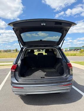 Gray 2021 Volkswagen Tiguan 2.0T SE