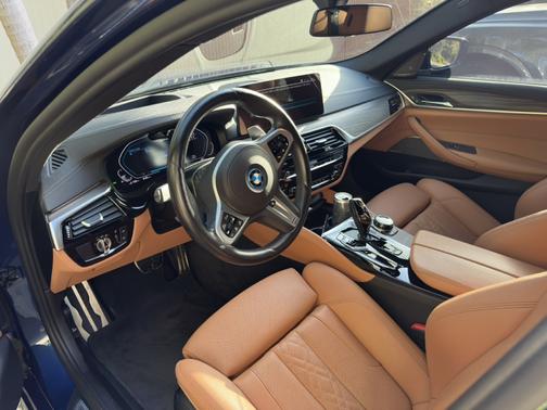 2022 BMW 530e Base
