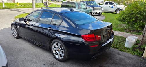 2011 BMW 528 i