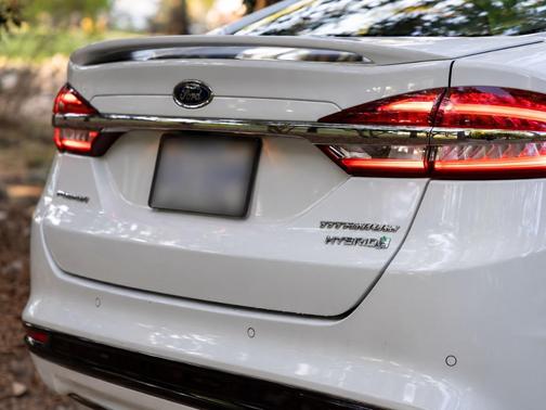 White 2017 Ford Fusion Hybrid Titanium
