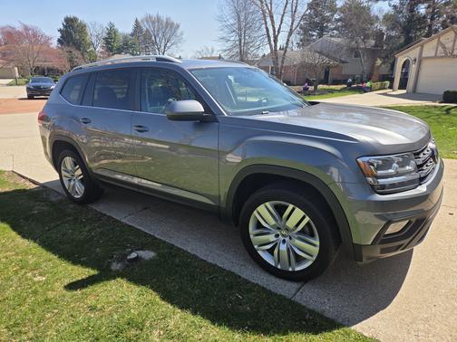 2019 Volkswagen Atlas 3.6L SE w/Technology