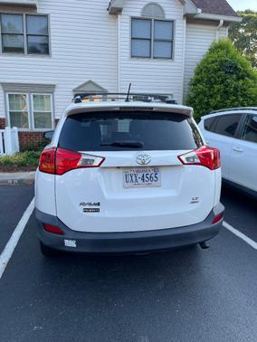 White 2015 Toyota RAV4 LE