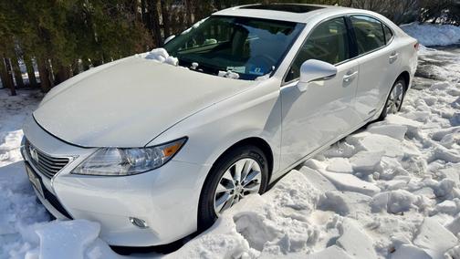2013 Lexus ES 300h Base