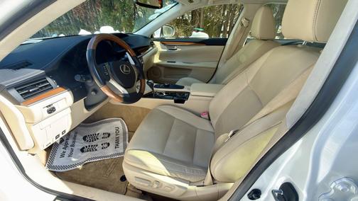 2013 Lexus ES 300h Base