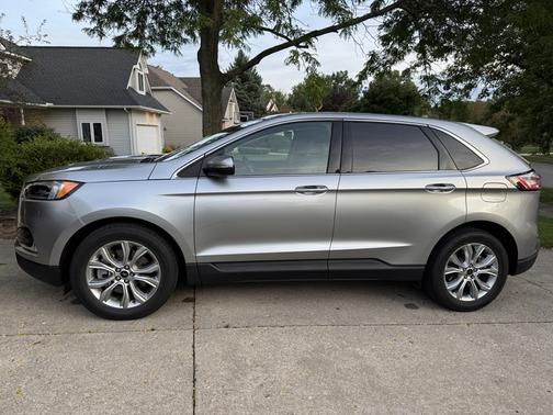 Silver 2024 Ford Edge Titanium