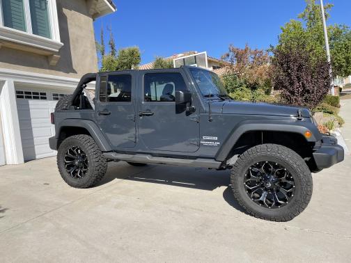 2017 Jeep Wrangler Unlimited Sport