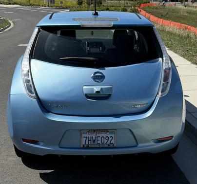 Blue 2015 Nissan Leaf SL