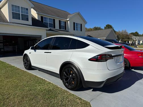 2022 Tesla Model X Long Range