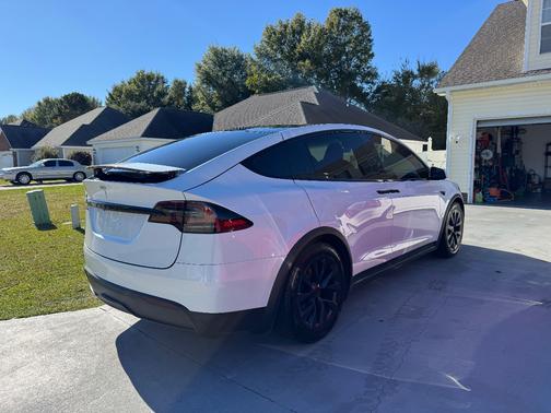2022 Tesla Model X Long Range