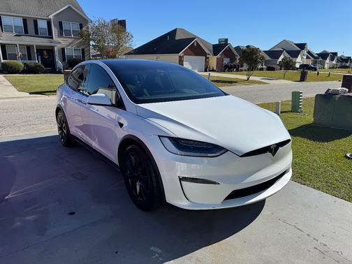 2022 Tesla Model X Long Range