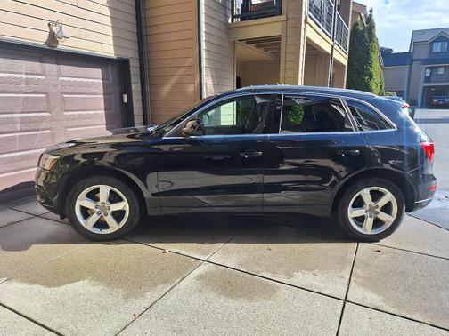 2011 Audi Q5 2.0T Premium