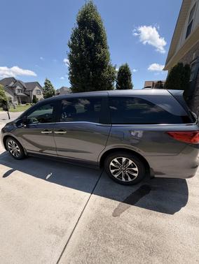 Gray 2023 Honda Odyssey EX-L