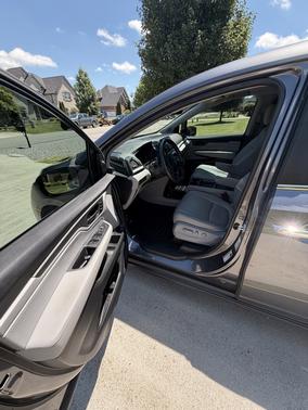 Gray 2023 Honda Odyssey EX-L