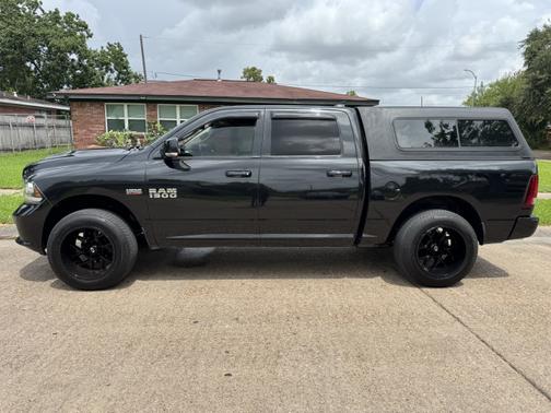 2016 RAM 1500 Sport