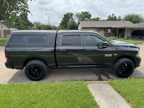 2016 RAM 1500 Sport