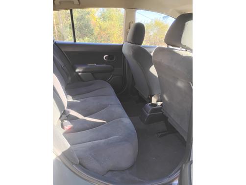 2010 Nissan Versa 1.8 S