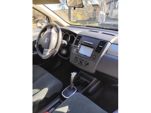 2010 Nissan Versa 1.8 S