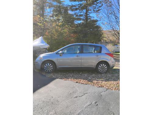2010 Nissan Versa 1.8 S