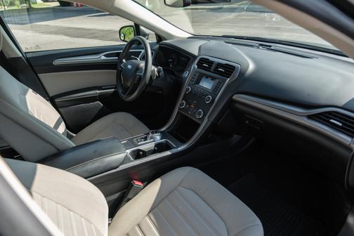 2020 Ford Fusion S
