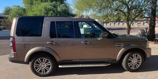 2015 Land Rover LR4 Lux
