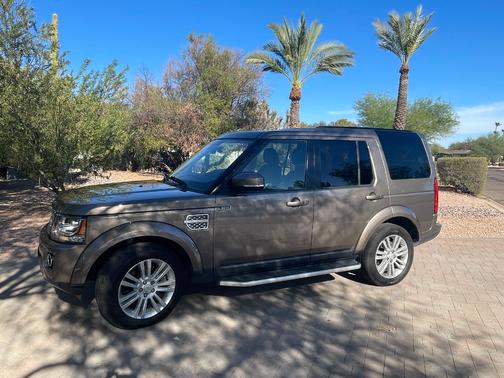 2015 Land Rover LR4 Lux