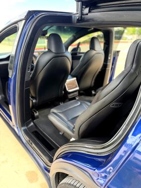 Blue 2023 Tesla Model X Base