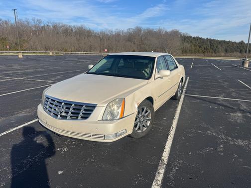 2009 Cadillac DTS 1SB