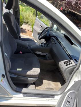 White 2010 Toyota Prius II