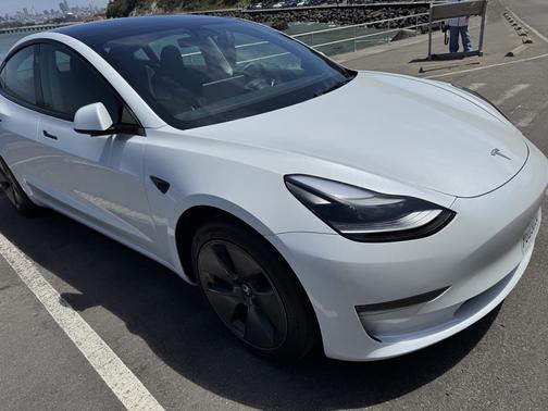 2023 Tesla Model 3 Base