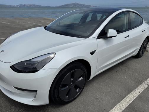 2023 Tesla Model 3 Base