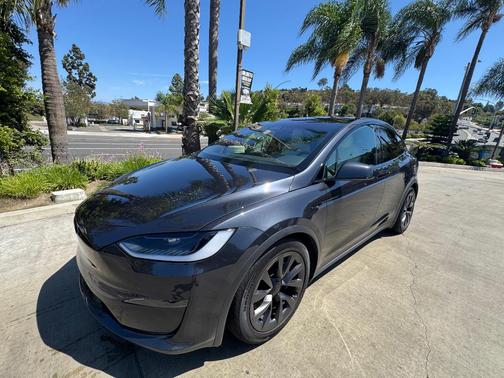 Gray 2024 Tesla Model X Long Range