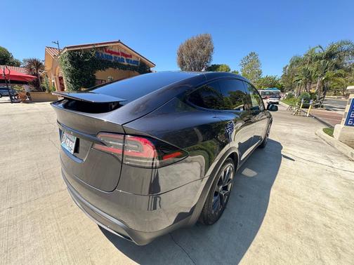 Gray 2024 Tesla Model X Long Range