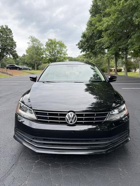 Black 2018 Volkswagen Jetta 1.4T SE