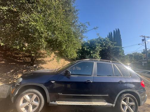 Blue 2008 BMW X5 3.0si