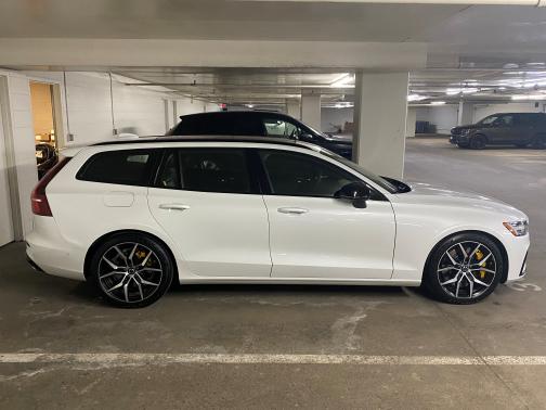 2025 Volvo V60 Plug-In Hybrid T8 AWD Polestar Engineered