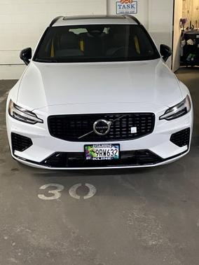 2025 Volvo V60 Plug-In Hybrid T8 AWD Polestar Engineered