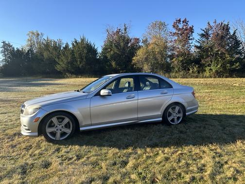 2011 Mercedes-Benz C-Class C 300 4MATIC Luxury