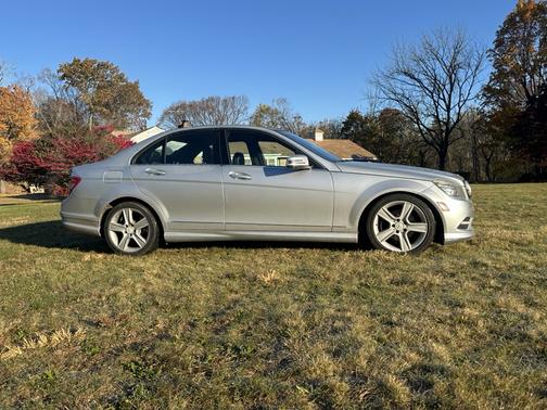 2011 Mercedes-Benz C-Class C 300 4MATIC Luxury