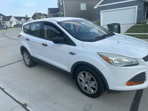 2016 Ford Escape S