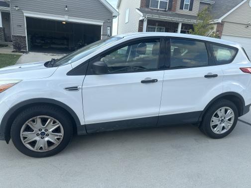 2016 Ford Escape S