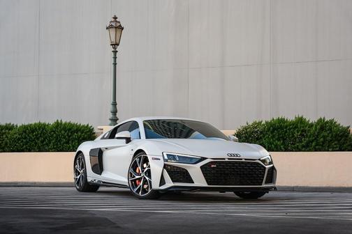 White 2021 Audi R8 5.2 V10