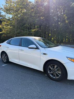 White 2016 Kia Optima LX Turbo