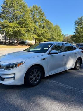 White 2016 Kia Optima LX Turbo