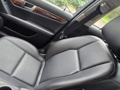 2012 Mercedes-Benz C-Class C 300 4MATIC Luxury