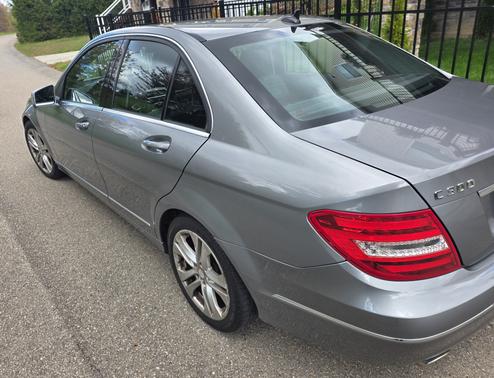 2012 Mercedes-Benz C-Class C 300 4MATIC Luxury