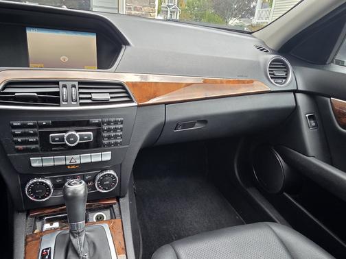 2012 Mercedes-Benz C-Class C 300 4MATIC Luxury