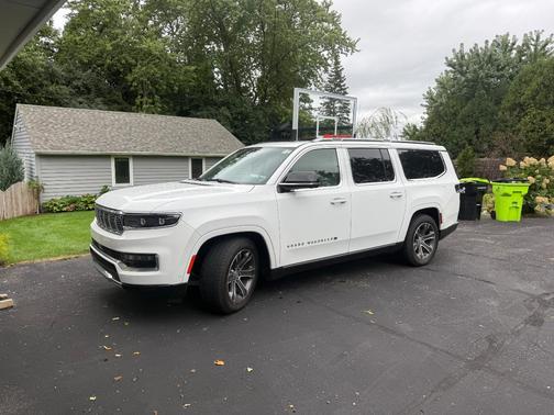 White 2024 Jeep Grand Wagoneer L Series I
