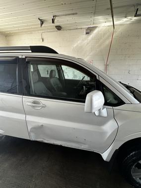 2011 Mitsubishi Endeavor SE