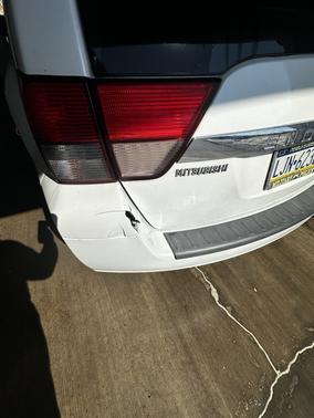 2011 Mitsubishi Endeavor SE